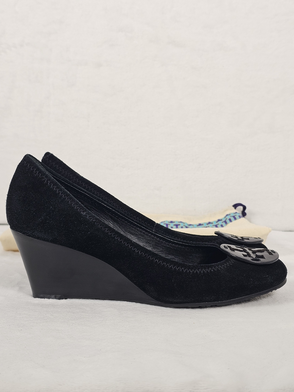 Tory Burch Size 7.5 Sally Black Suede Wedge Pumps Shoes Logo Medallion Round Toe